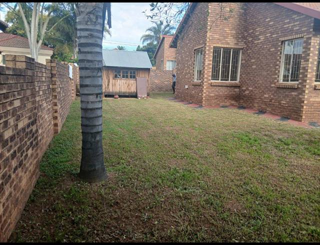 3 BEDROOM HOUSE FOR SALE IN THATCHFIELD ESTATE